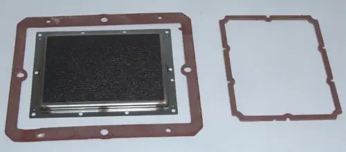 Daikin Ceramat Brenner mit metallischer Oberfläche und Dichtungen, dargestellt in der Mitte eines hellen Hintergrunds.
